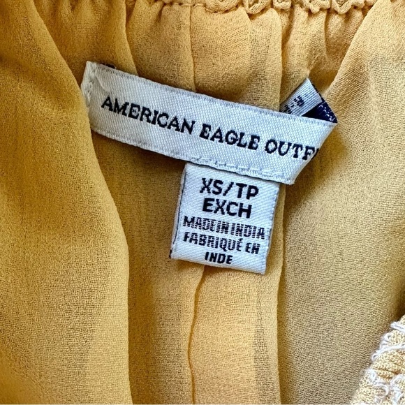 American Eagle Yellow Embroidered Summer Shorts  Size Extra Small - Picture 3 of 4